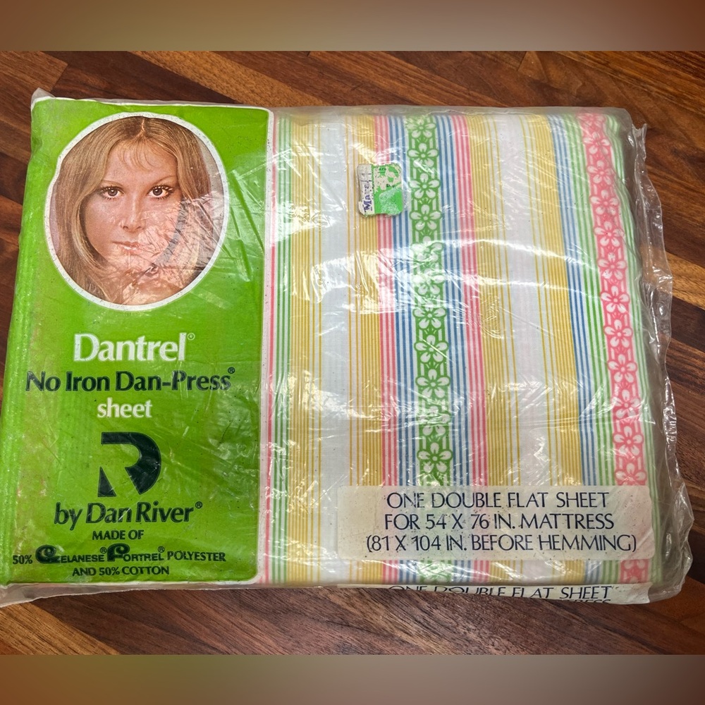 Dantrel vintage Deadstock double flat sheet